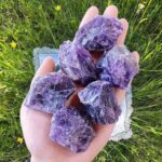 Raw_Amethyst1_1-2FUonpis