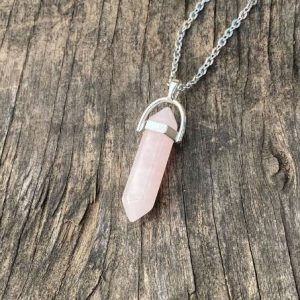 rose+quartz+pillar+necklace